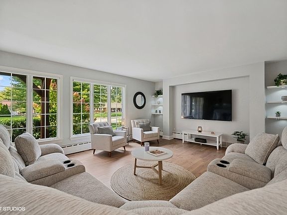 5th image of 3000 Twin Oaks Dr