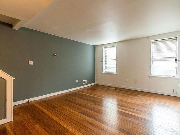 2nd image of 807 N 15th St #2