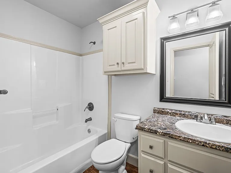9806 Avenue V #B — Photo 11