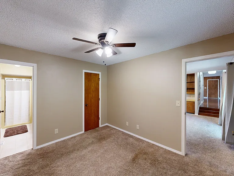 1275 N Gregg Ave — Photo 30