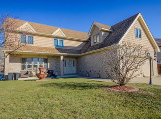 157 N Oak Mill St, Addison, IL 60101