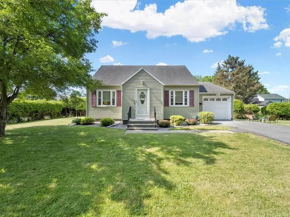 123 Lyon Pl, Utica, NY 13502