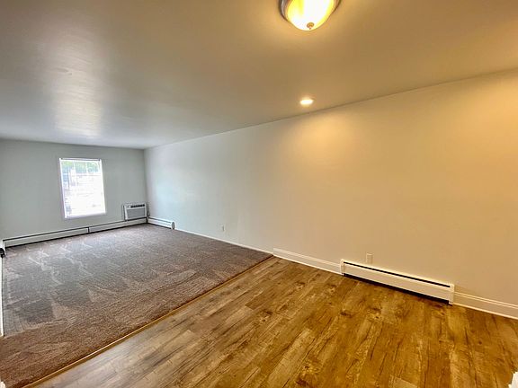 5th image of 504 Saint Johns St #202