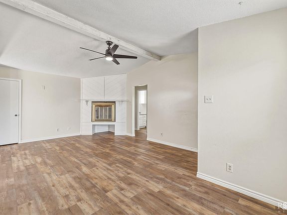 5th image of 17 Terrace Dr