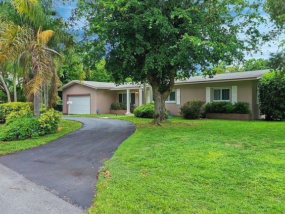 3rd image of 8401 SW 155th Ter