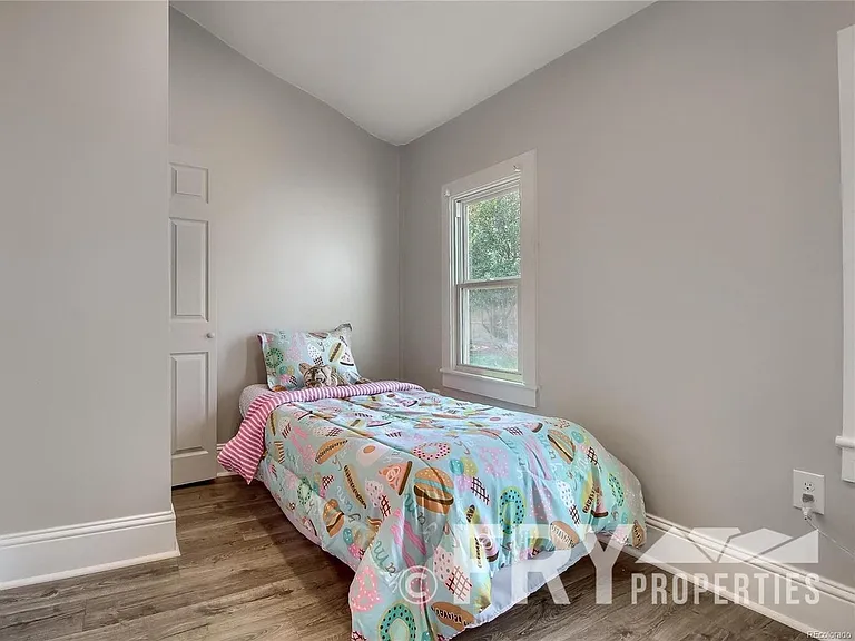 725 S Lincoln St #A — Photo 13