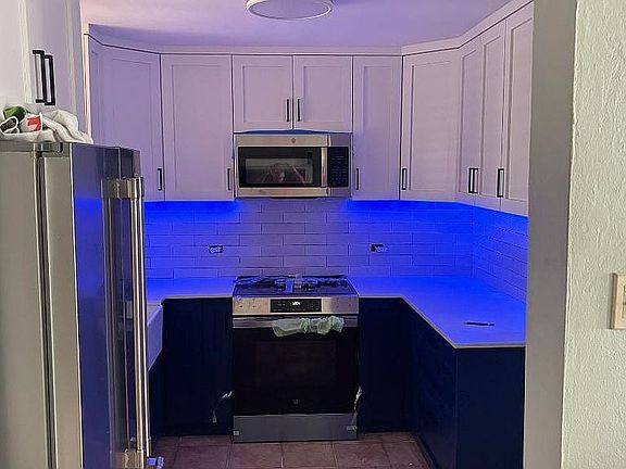 Under cabinet lighting