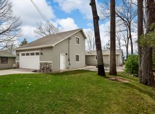 10083 Lakeshore Dr, Chippewa Lake, MI 49320