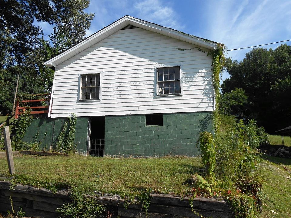 2nd image of 208 15th St