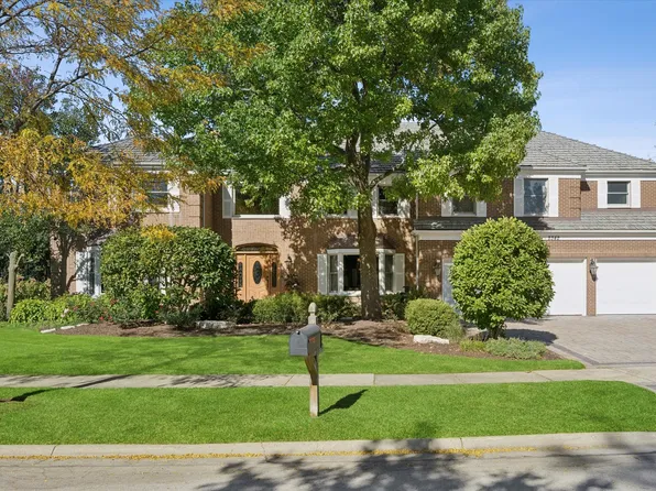 2342 Mohawk Ln, Glenview, IL 60026