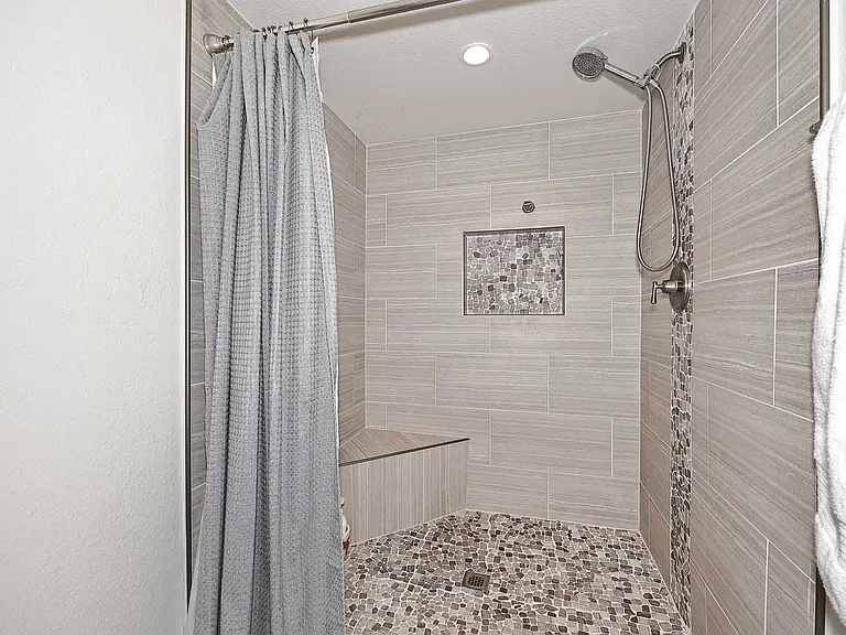 Primary shower