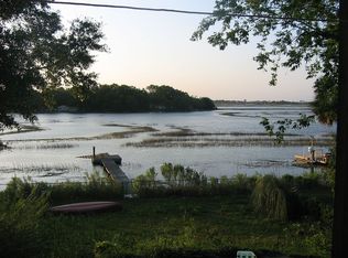 142 Oyster Point Row, Charleston, SC 29412