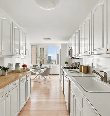 Sold by Compass | media 18