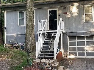 6N740 Salina Ave, St Charles, IL 60174