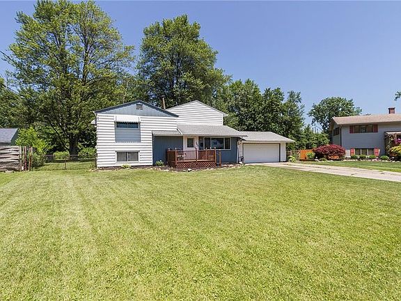 2nd image of 703 East Dr