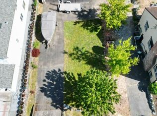 1034 S Southern St, Seattle, WA 98108