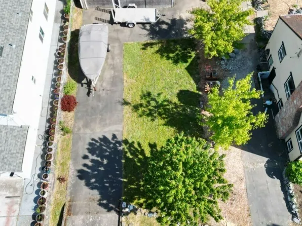1034 S Southern Street, Seattle, WA 98108