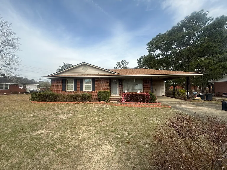 3818 Wyatt St — Photo 1