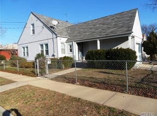 24403 136th Ave, Rosedale, NY 11422