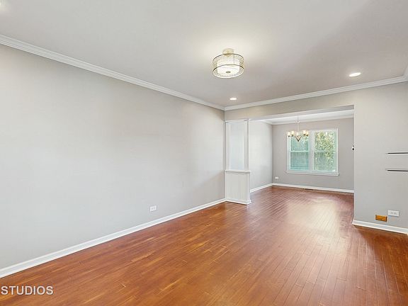 2nd image of 228 Dunton Ct