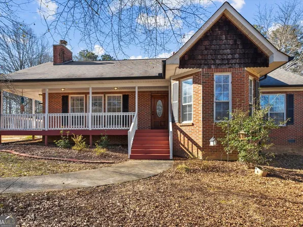 326 Twin Oaks Dr, Monroe, GA 30655