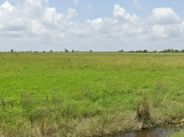 4 N Precht Rd, Lake Charles, LA 70607