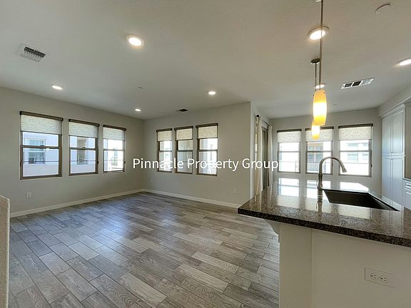 5th image of 1073 Foxglove Pl Unit 107