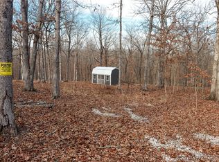 Warbonnet Rd, Roach, MO 65787