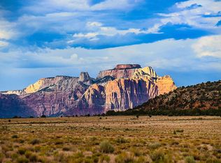 605 Daybreak Mesa Dr, Apple Valley, UT 84737