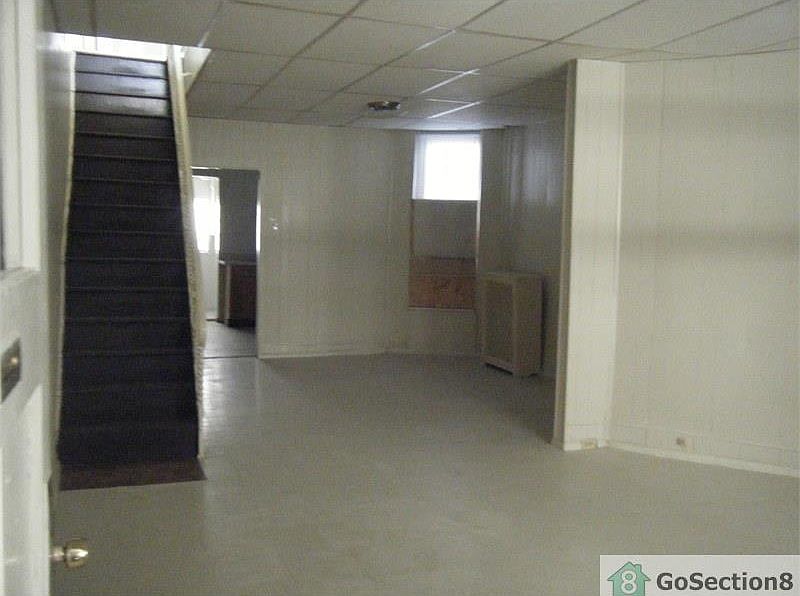 2nd image of 1331 E Sedgley Ave