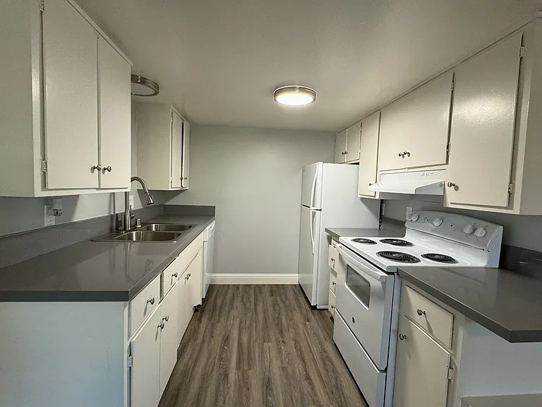 Arden Park Apartments — Photo 6