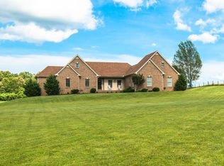 445 Buddy Rd, Burns, TN 37029