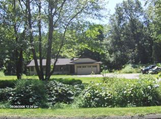 155 Currituck Rd, Newtown, CT 06470