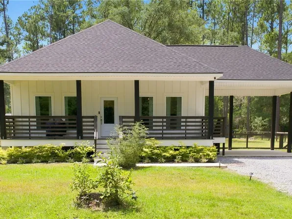 23060 Carter St, Mandeville, LA 70471