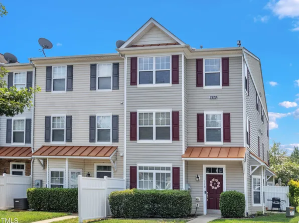 2220 Raven Rd Unit 110, Raleigh, NC 27614