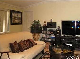 4th image of 10411 Chapman Ave