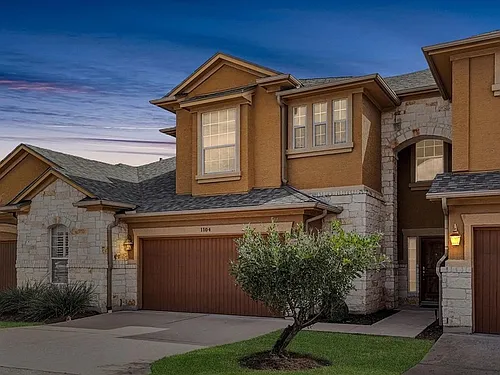 2210 Onion Creek Pkwy #1104 Photo 1
