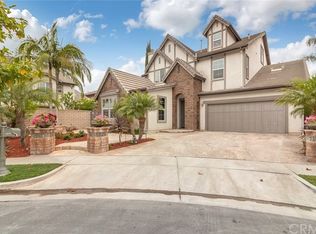 3423 S Saddleback Ct, Santa Ana, CA 92704