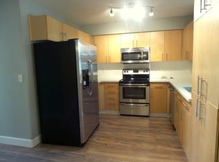 2772 SE 87th Ave UNIT D, Portland, OR 97266