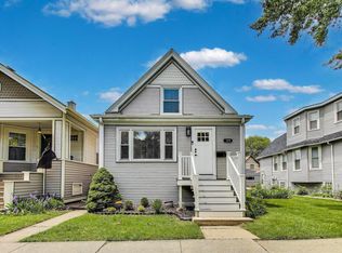 529 Circle Ave, Forest Park, IL 60130
