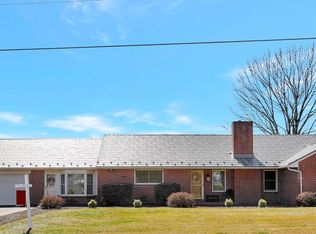 163 Johnstons Ln, Mercersburg, PA 17236