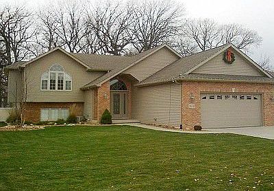 2nd image of 1332 Eagle Bluff Dr