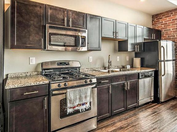 4th image of 570 S Front St APT 210