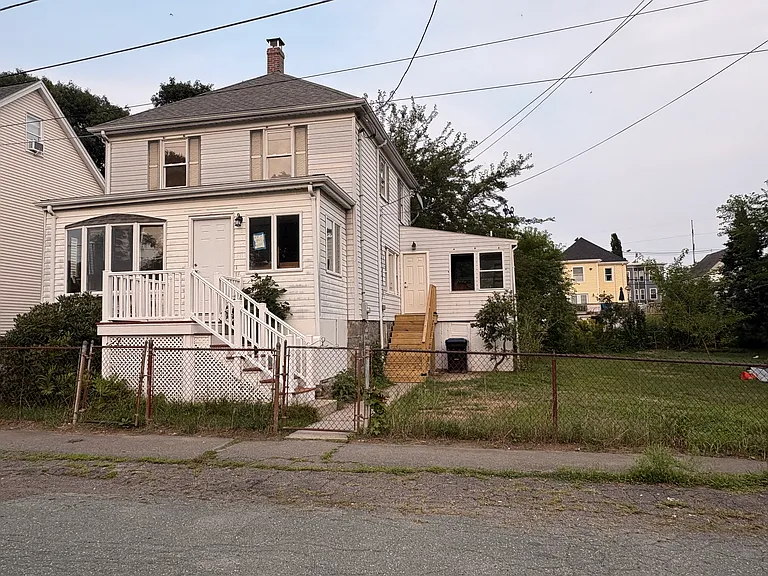 15 Gage St — Photo 1