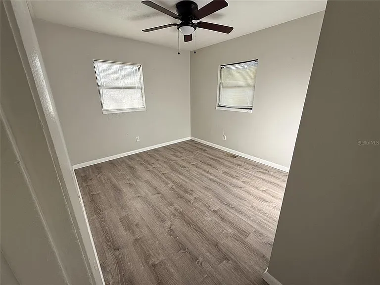 307 S Orange Ave — Photo 6