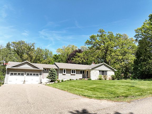 2nd image of 4713 Fairhills Rd W