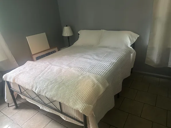 (undisclosed Address), Detroit, MI 48205