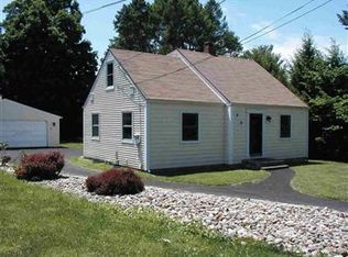 13 Esterich Rd, Poughkeepsie, NY 12603