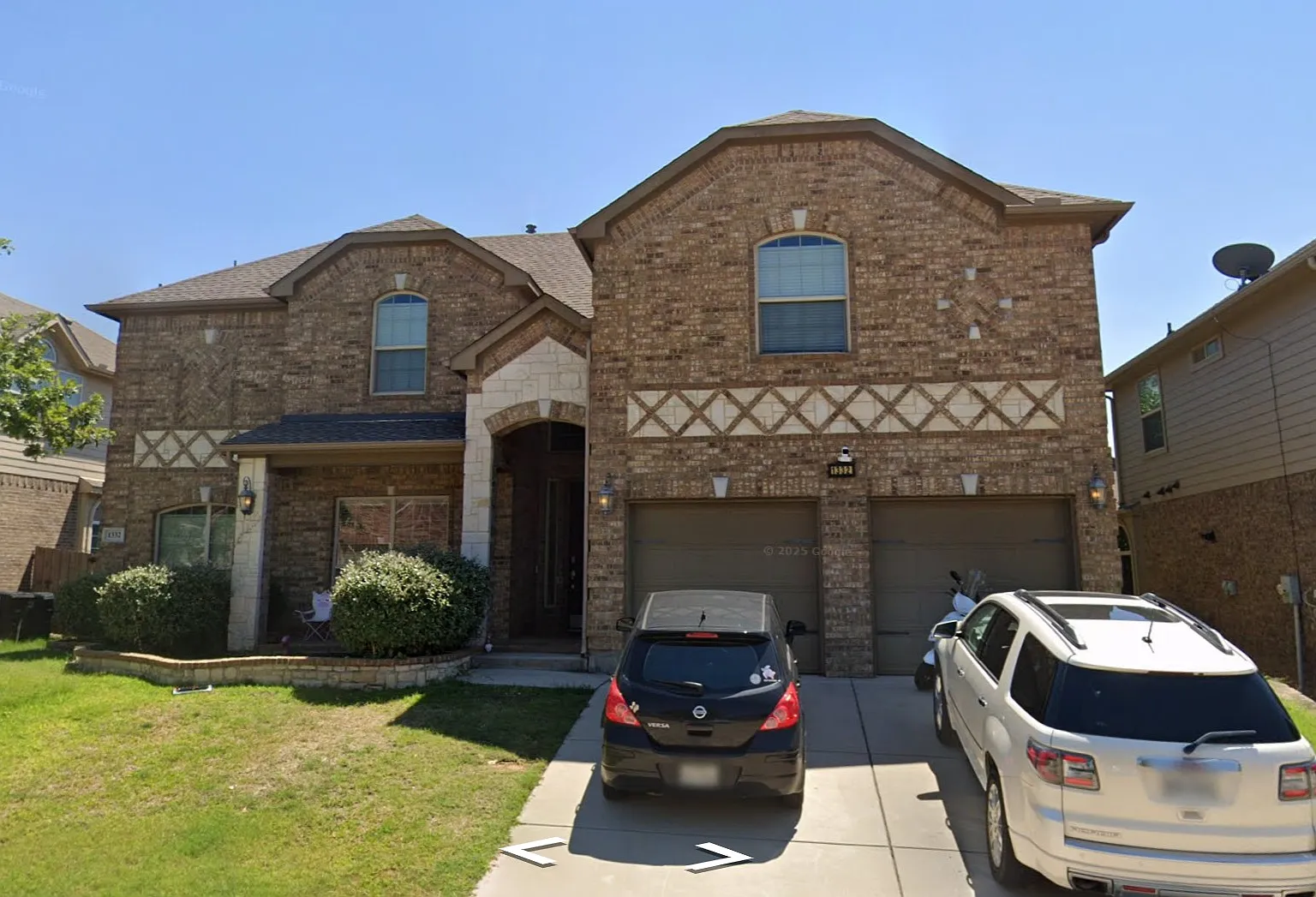 5 bed, 4054 sqft, $3,900 — Photo 1