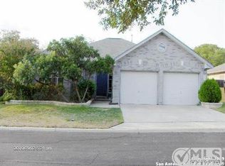 9518 Black Thorn Ln, San Antonio, TX 78240